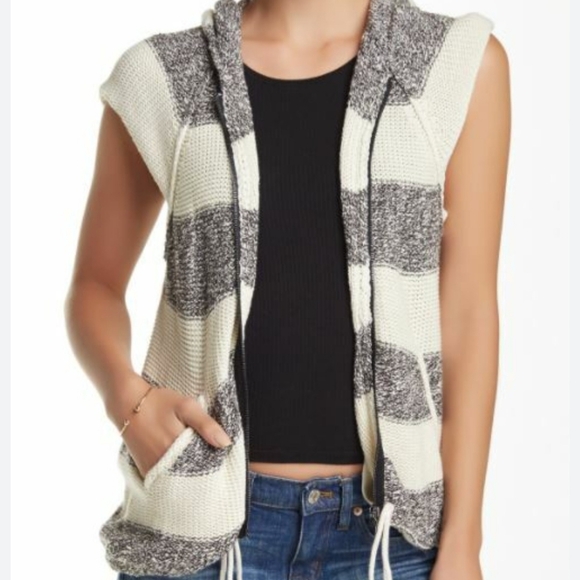 B13. Free People Black and Cream Striped Cardigan Vest Hooded Sweater - SZ Small - Picture 1 of 7